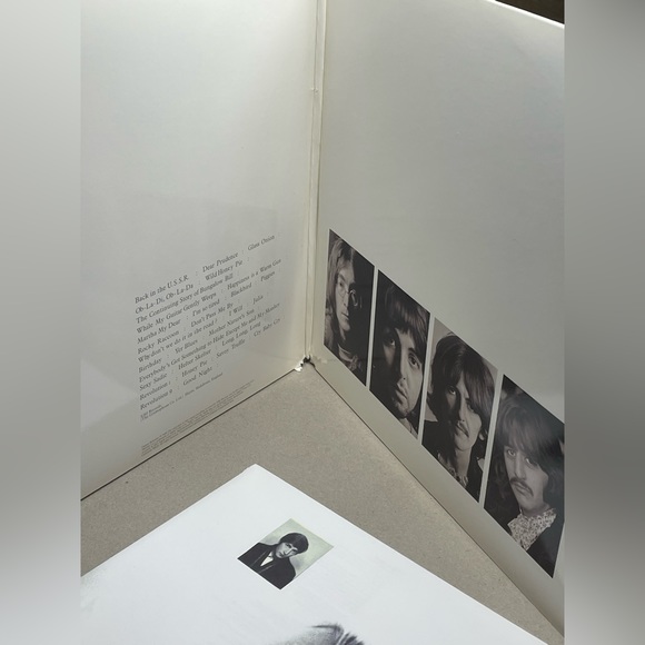 The Beatles 50th Anniversary The White Album 2012 Vinyl Double Album Corner Damg - Picture 6 of 9